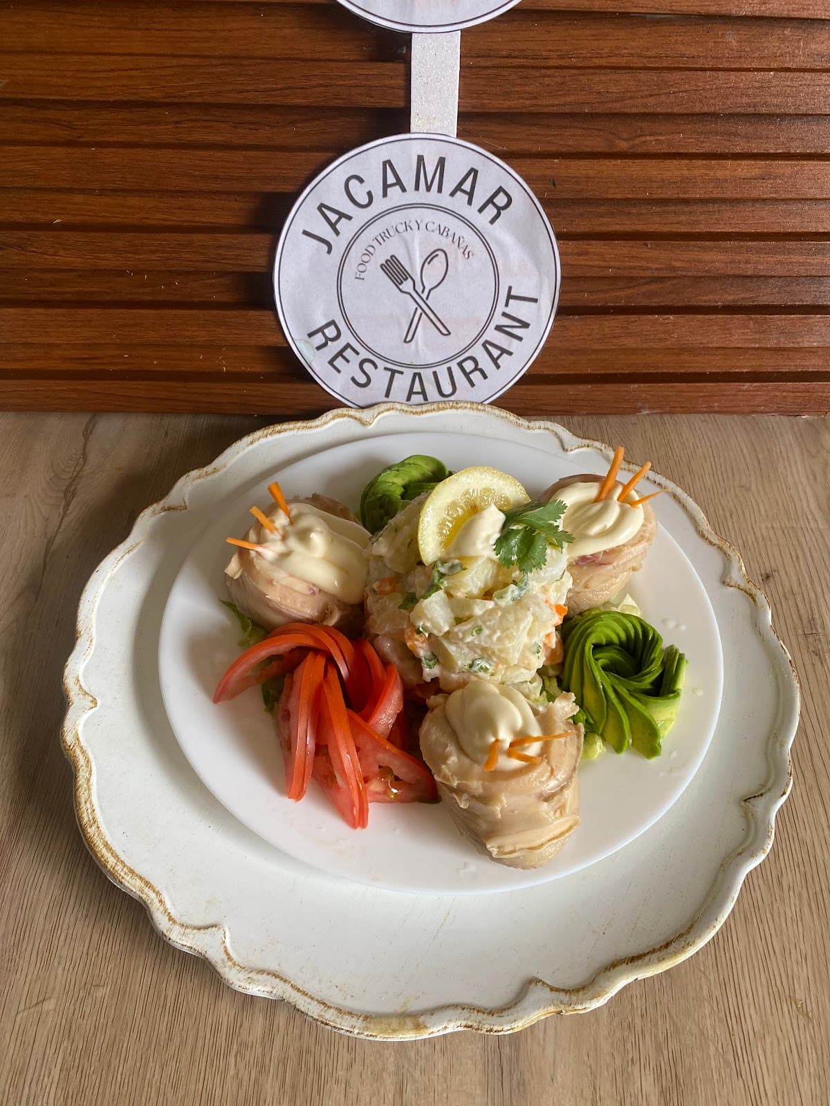 Cabañas y Restaurant Jecamar
