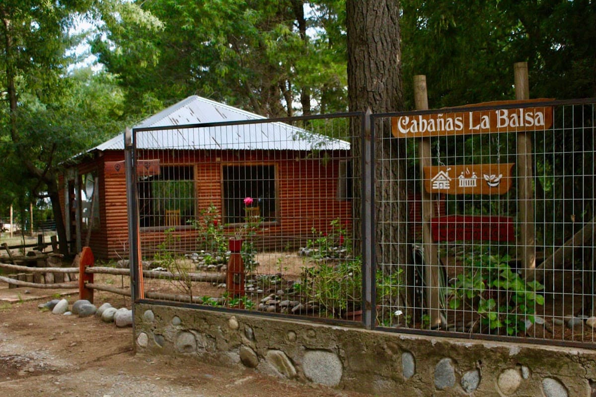 Cabaña Cabañas La Balsa en San Fabián de Alico, Comuna de San Fabián, Región De Ñuble, Chile - Foto 1